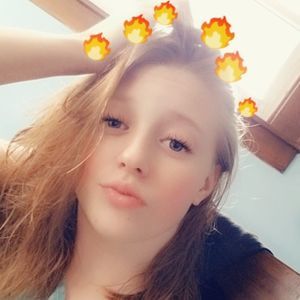 Meet your Posher, Abigail